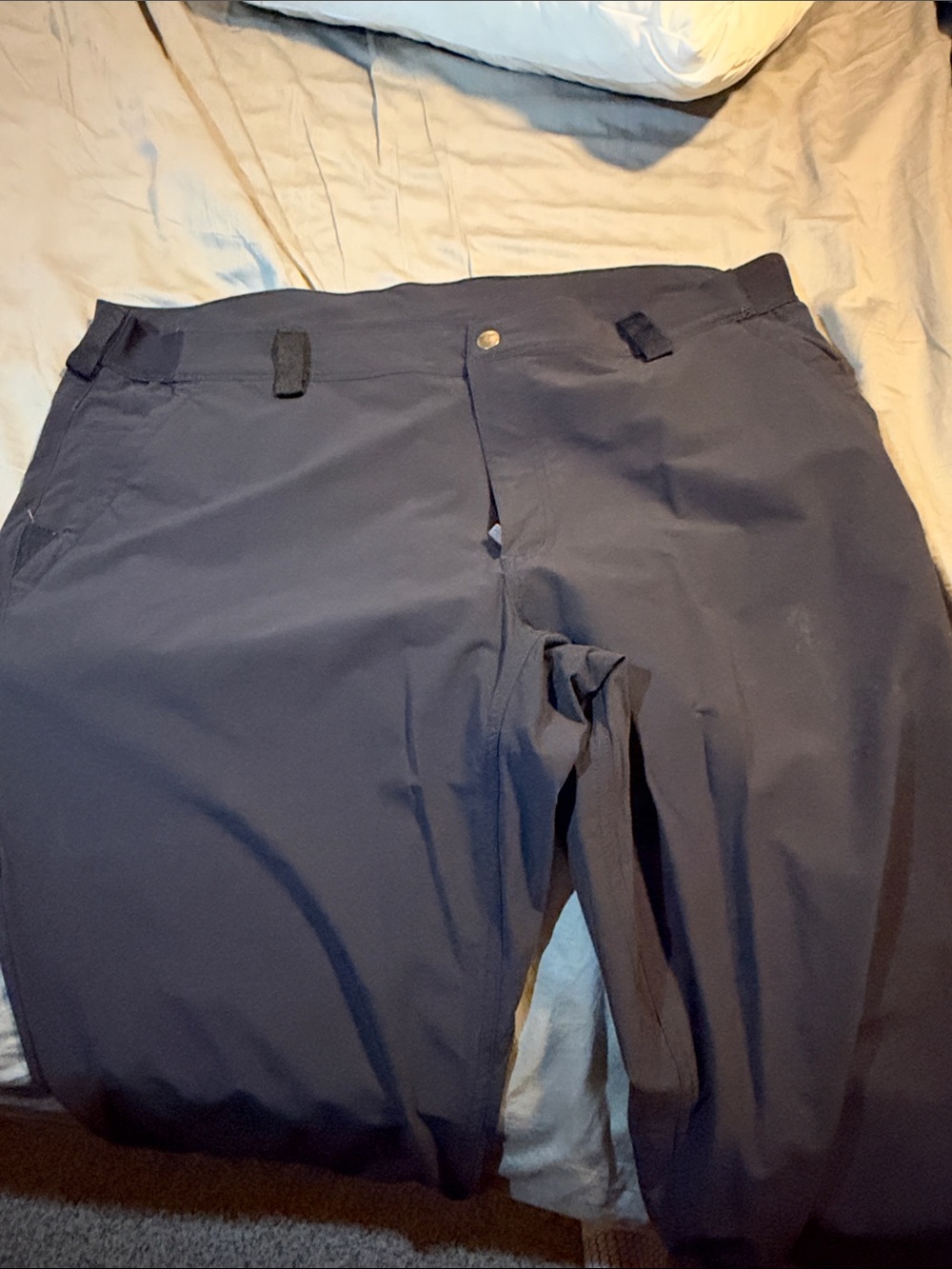 Duluth Trading Co Black traveler Pants
